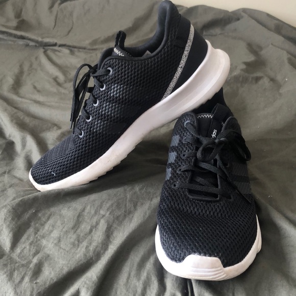 adidas Shoes - barley worn adidas